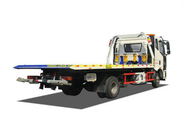 China FAW 8 Tonnen-Straßen-Flachbettwiederaufnahme-LKW Wrecker für Auto SUV-Fahrzeug-Transporter fournisseur